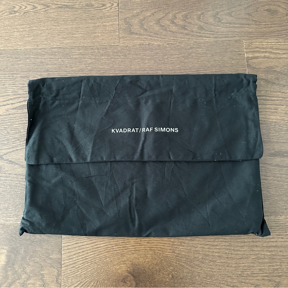 Kvadrat  Raf Simons pouch